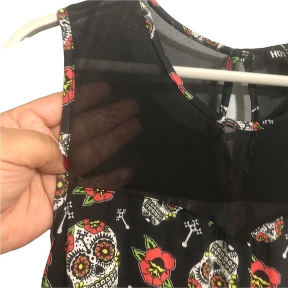HOT TOPIC candy skull, crosses, and roses dress large - Picture 6 of 11